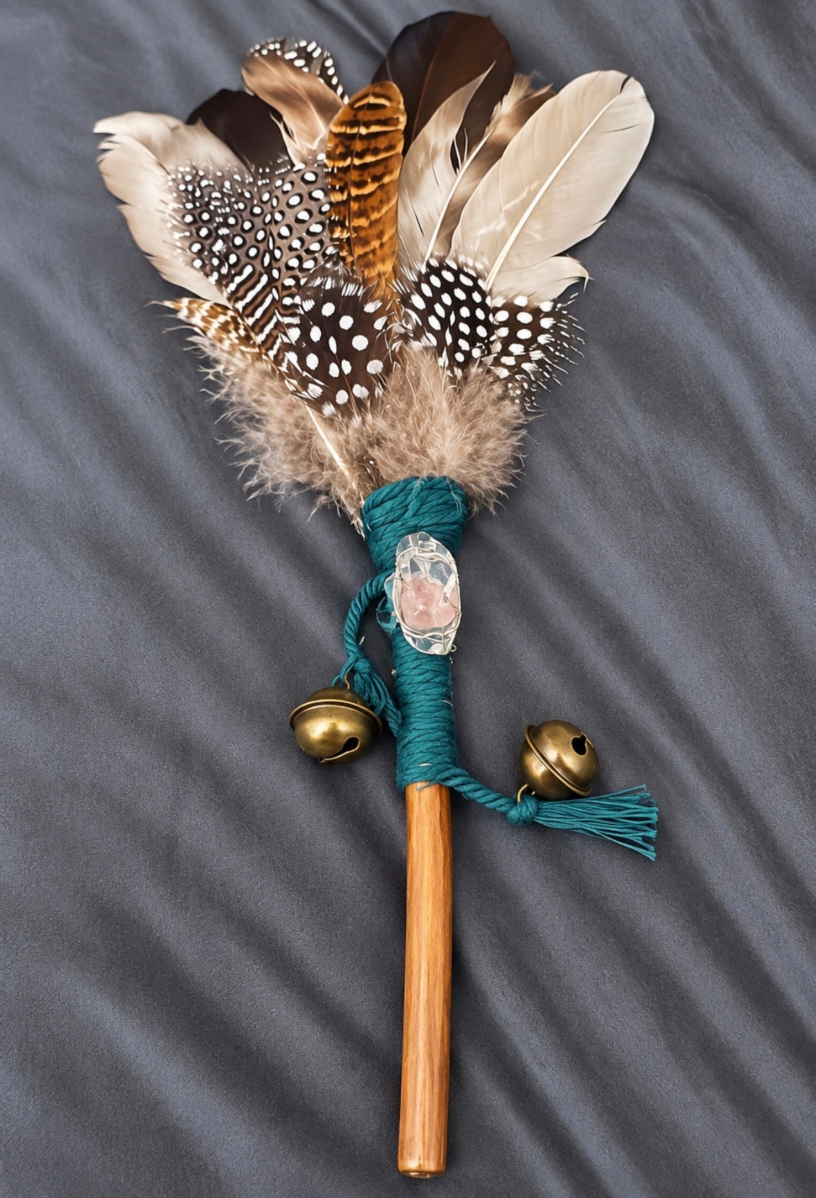 Feather smudge fan